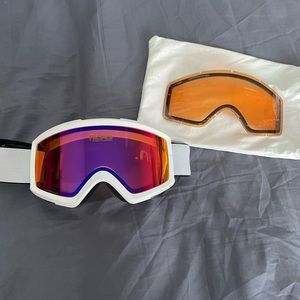 NEW SKI GOGGLES